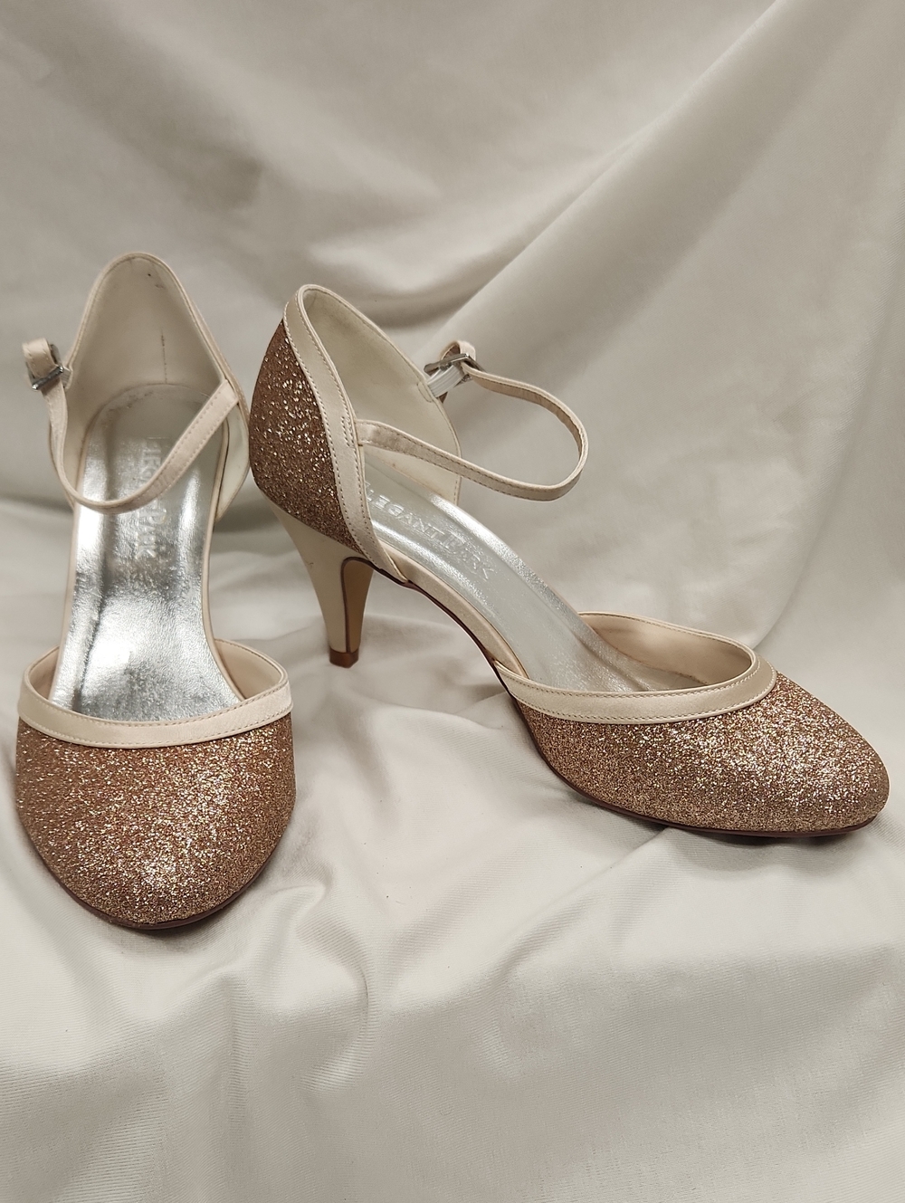 🍾 Shimmering Glitter And Satin Ankle-Strap Heels in Rose Gold Sz 7